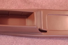 Shallow recess centre console