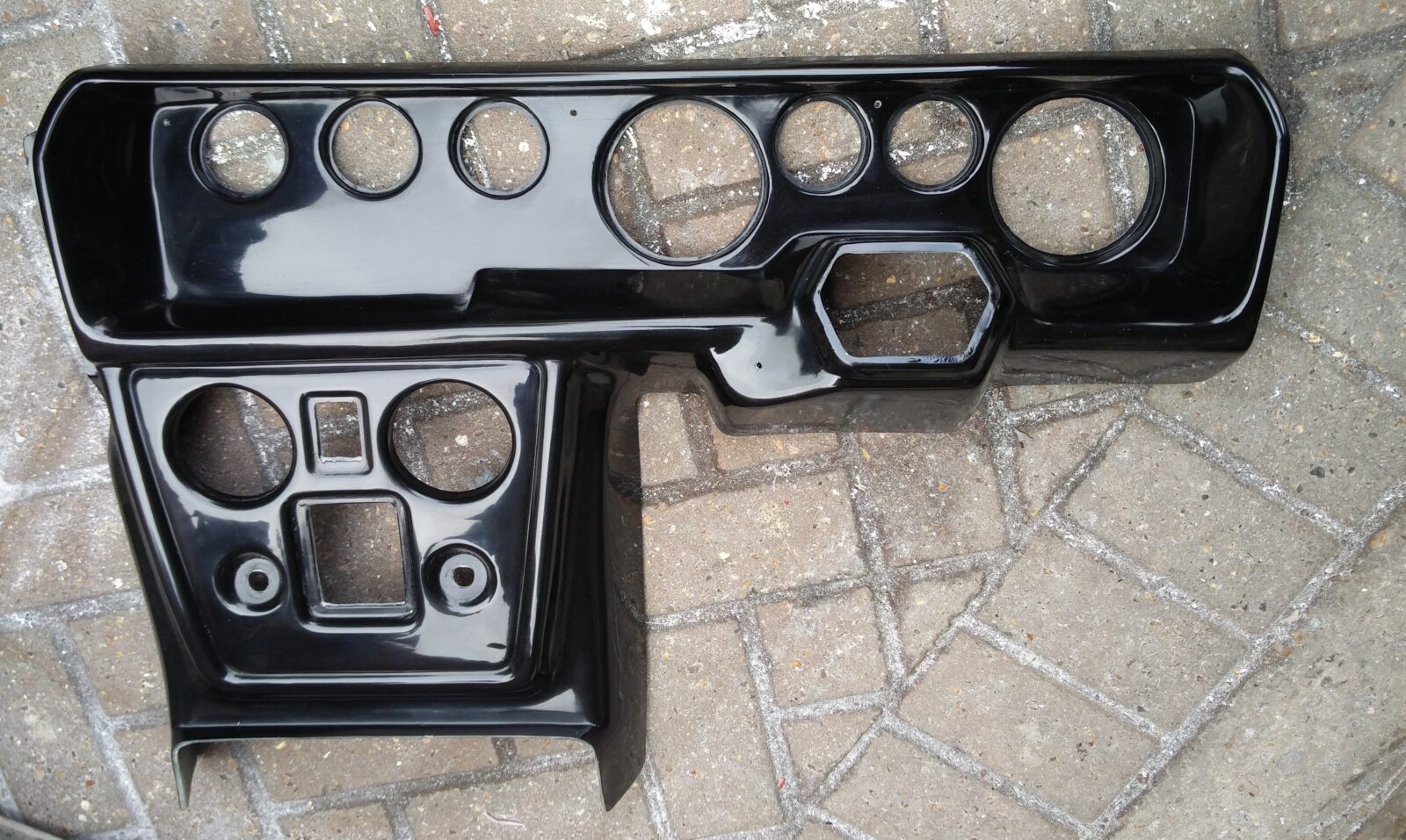 Scimitar GTE SE5a dashboard