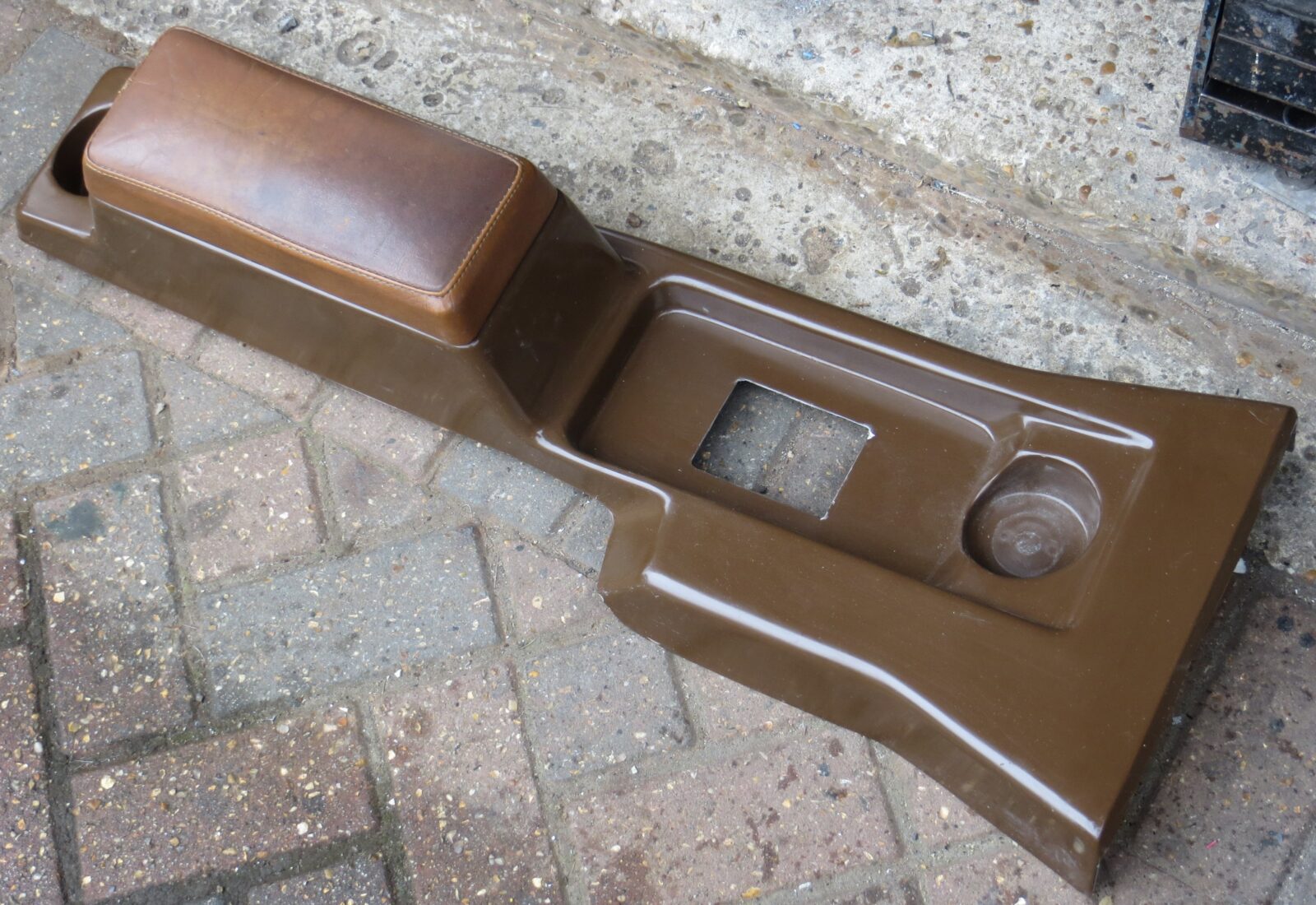 Centre console for Scimitar GTE SE5a
